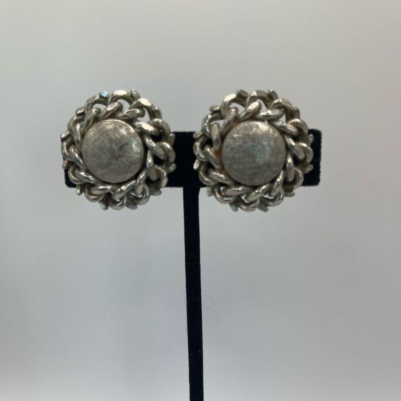 Vintage chain wrapped button earrings silver tone clip on signed patent pending - Picture 2 of 3